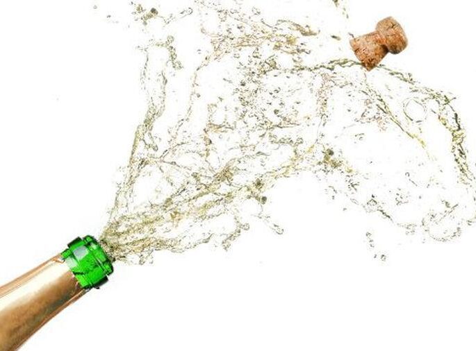 "CHAMPAGNE SPLASHES" - an Exclusive Procedure for Special Occasions